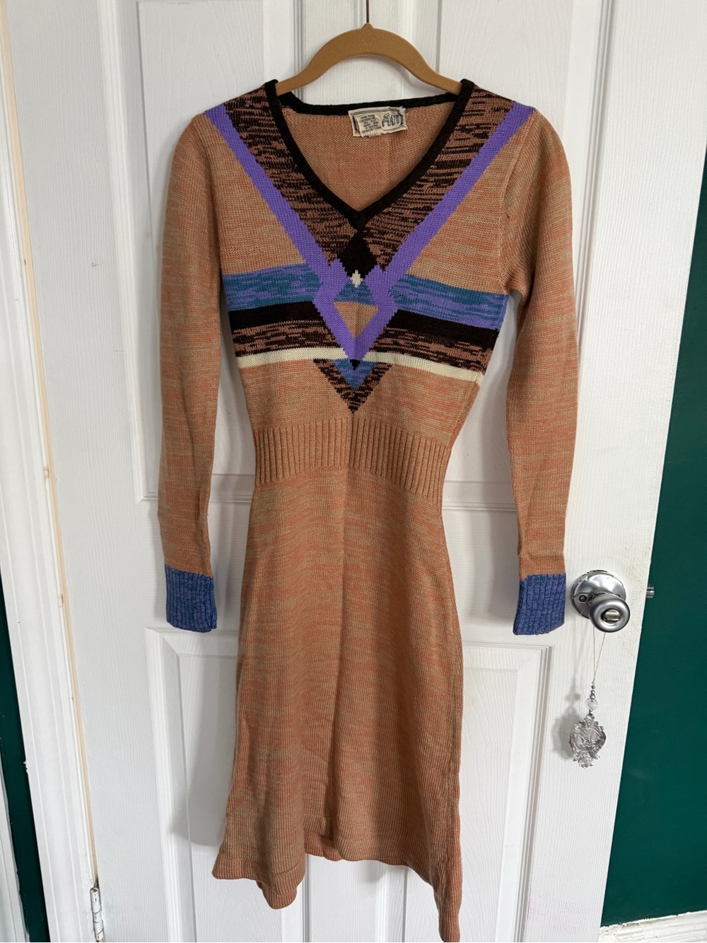 Vintage 70s VIVIAN Peach Knit Long-Sleeve Dress with Purple and brown Accents